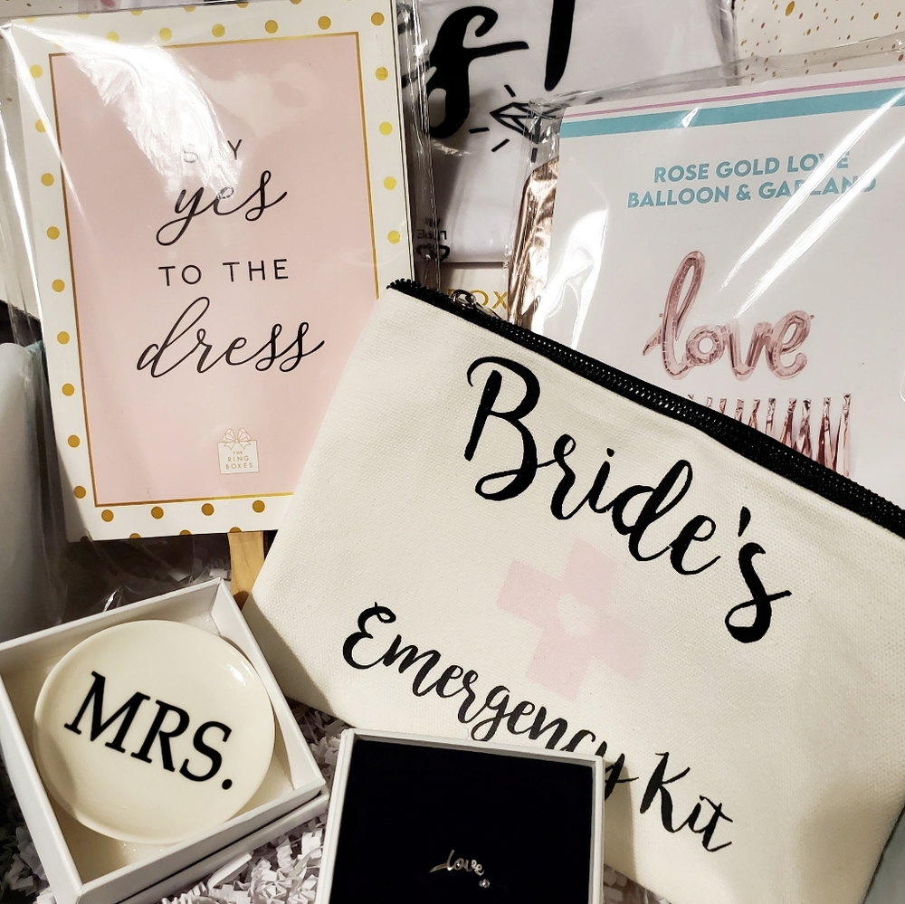 Wedding Subscription Box #2 - Picture 2 of 3